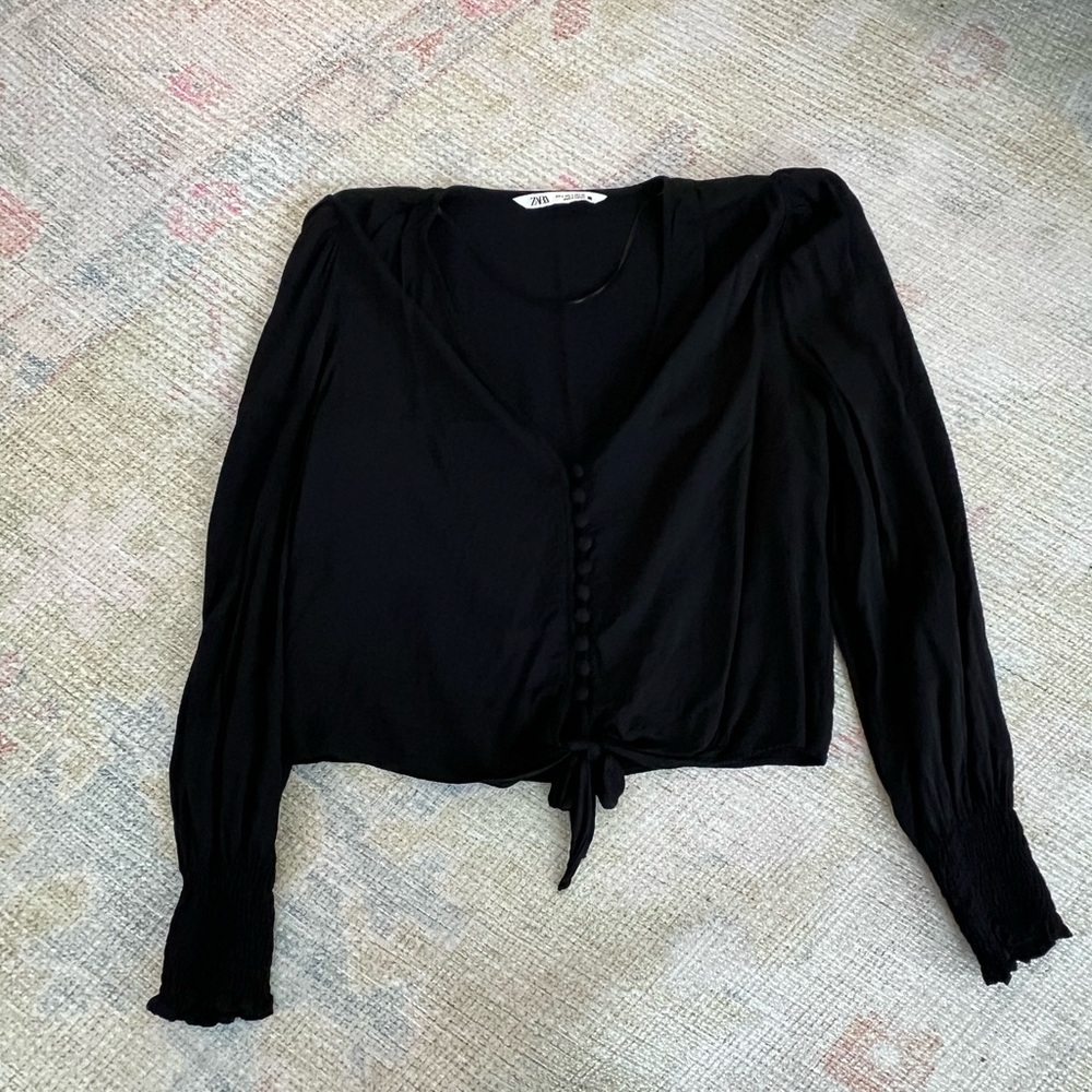 Zara top with buttons and front tie